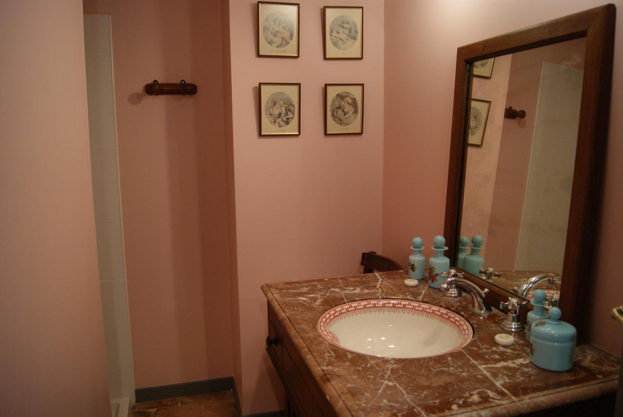 Logis - Restaurant La Marbrerie Hotel